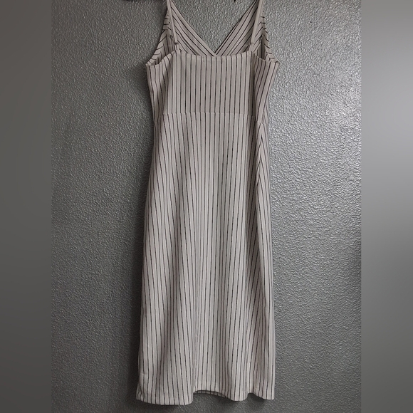 Fun Summer White Dress With Black Stripes & A Criss Cross Bodice   Size L - Picture 11 of 14